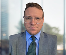 Headshot of Greg Sarafan